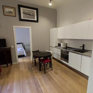 Appartamento Vitruvio42, Milano